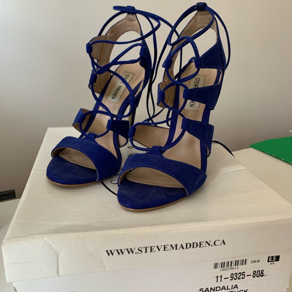 Steve Madden blue strap heels
